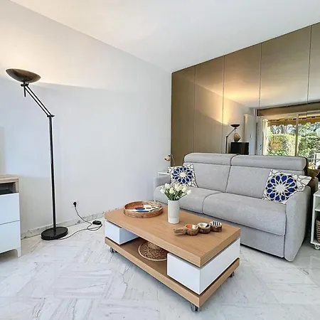 Apartman Magnificent - Renovated In A Luxury - Swimming Pool *